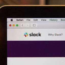 Integrate Slack with Contact Form 7 icon